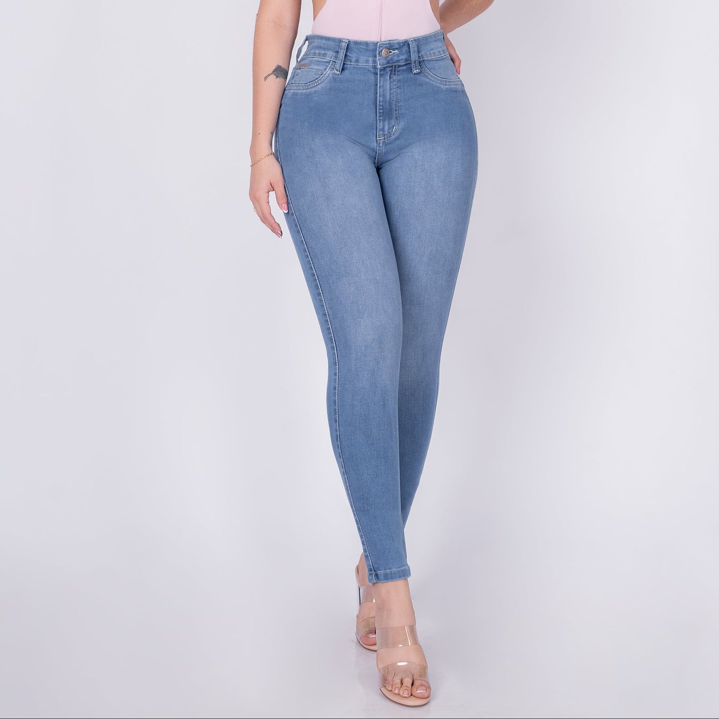 JEANS SKINNY MUJER TIRO ALTO REF 6152