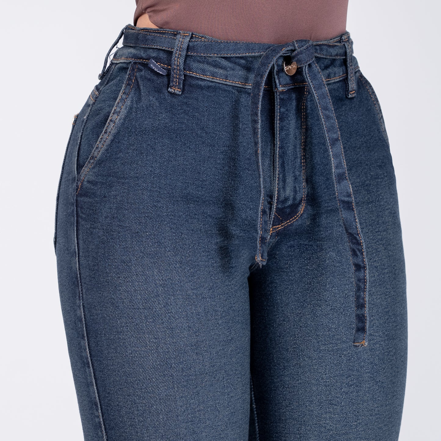 JEANS BOTA RECTA TIRO ALTO REF 6186