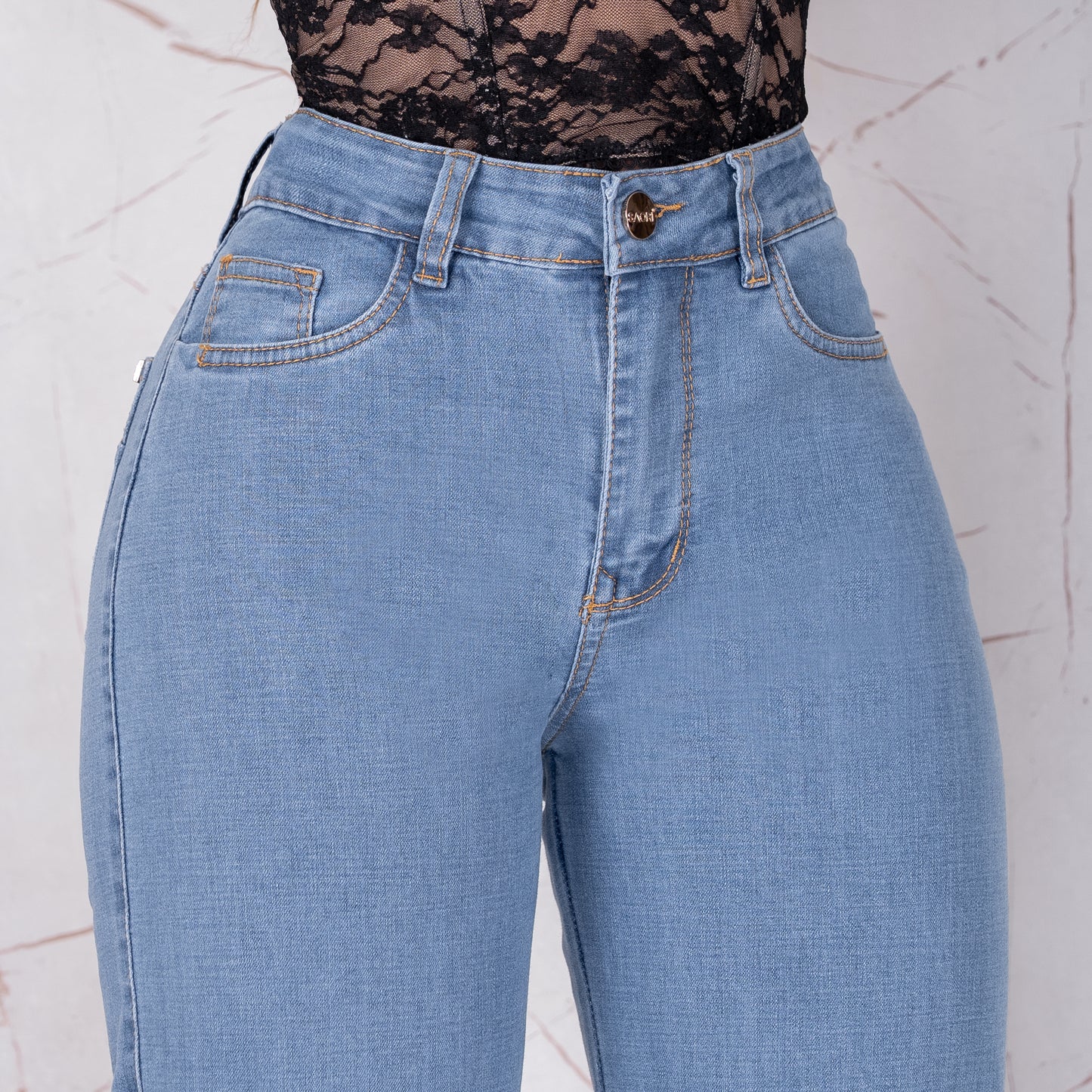 JEANS BOTA RECTA TIRO ALTO REF 6189