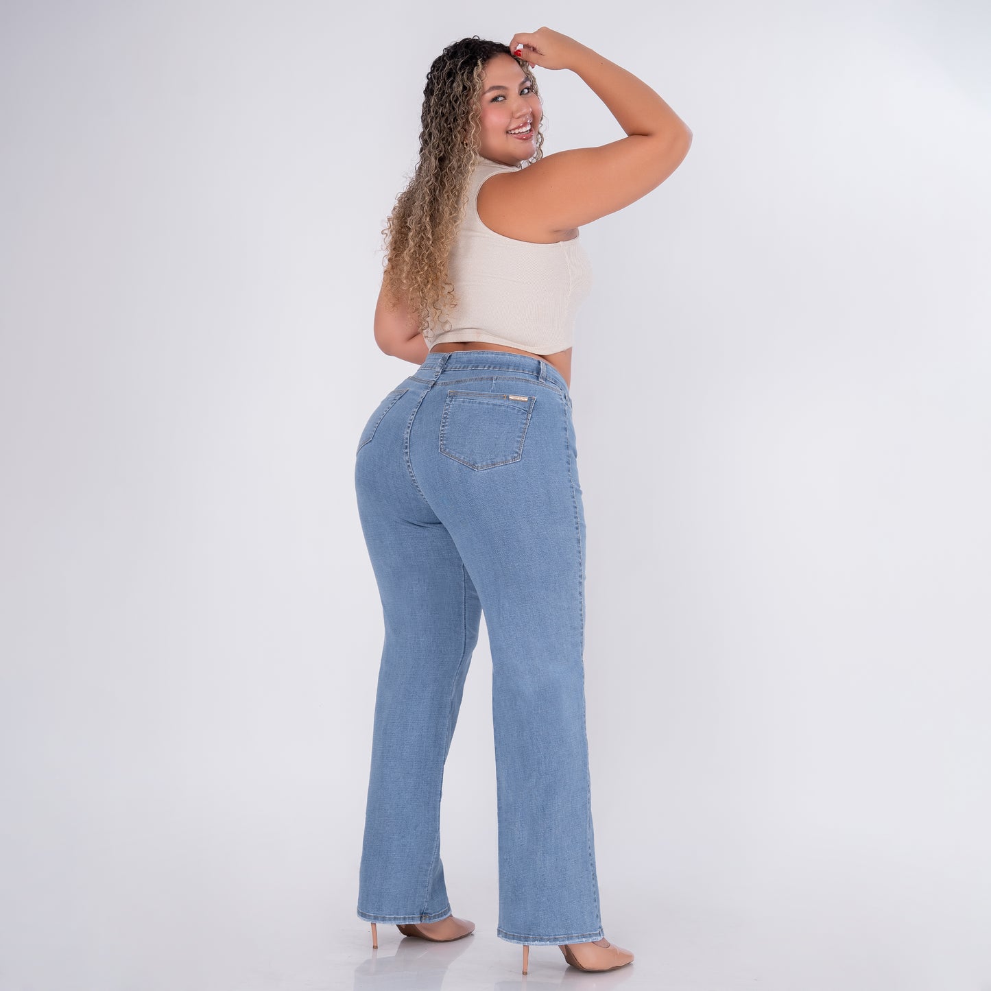 JEANS BOTA ANCHA TIRO ALTO STRECH  REF 6189 PLUS